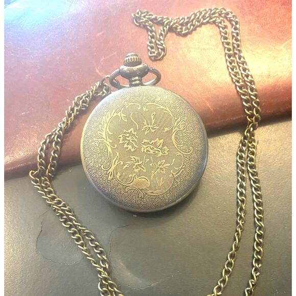 Men's 2" Bronze Tone Pocket Watch, US Veteran, "Never Forget" - Picture 3 of 4